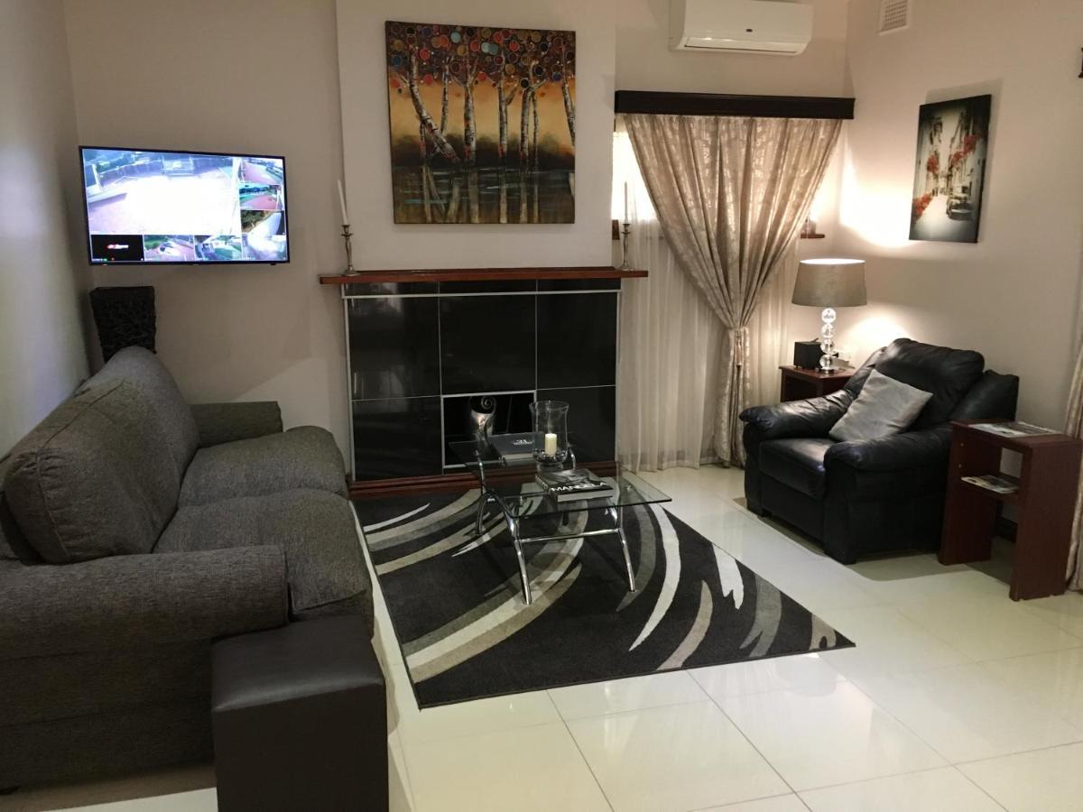 The Meritus Guest House 웨스트빌 외부 사진